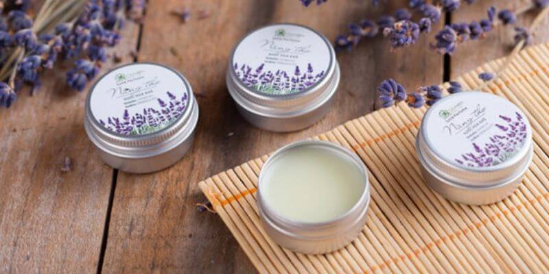 những lưu ý khi làm nước hoa khô tại nhà